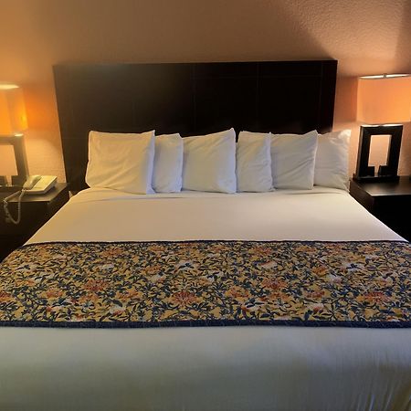 Lincoln Inn Express Hotel And Suites Oklahoma City Luaran gambar